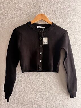 NWT Zara Cropped Black Button Down Cardigan - Size S 🖤